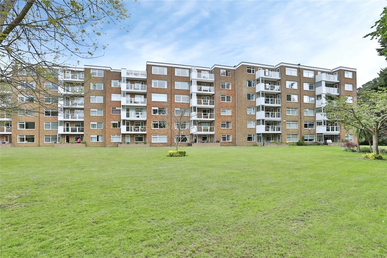 The Avenue, Branksome Park, BH13, photo 8