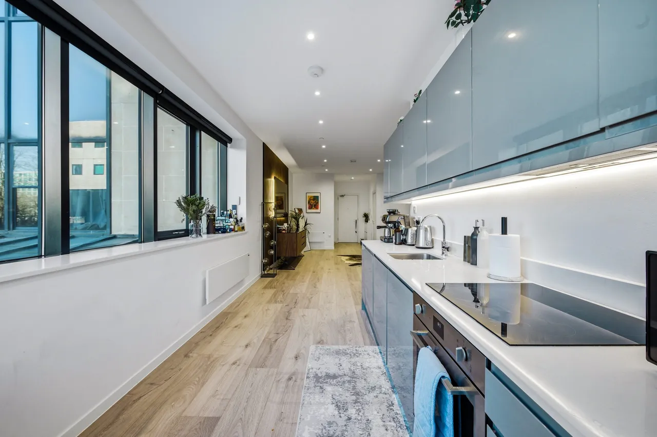 Flat 33, Tempus House, Milton Keynes, 249 Midsummer Boulevard, MK9 1FP, photo 13
