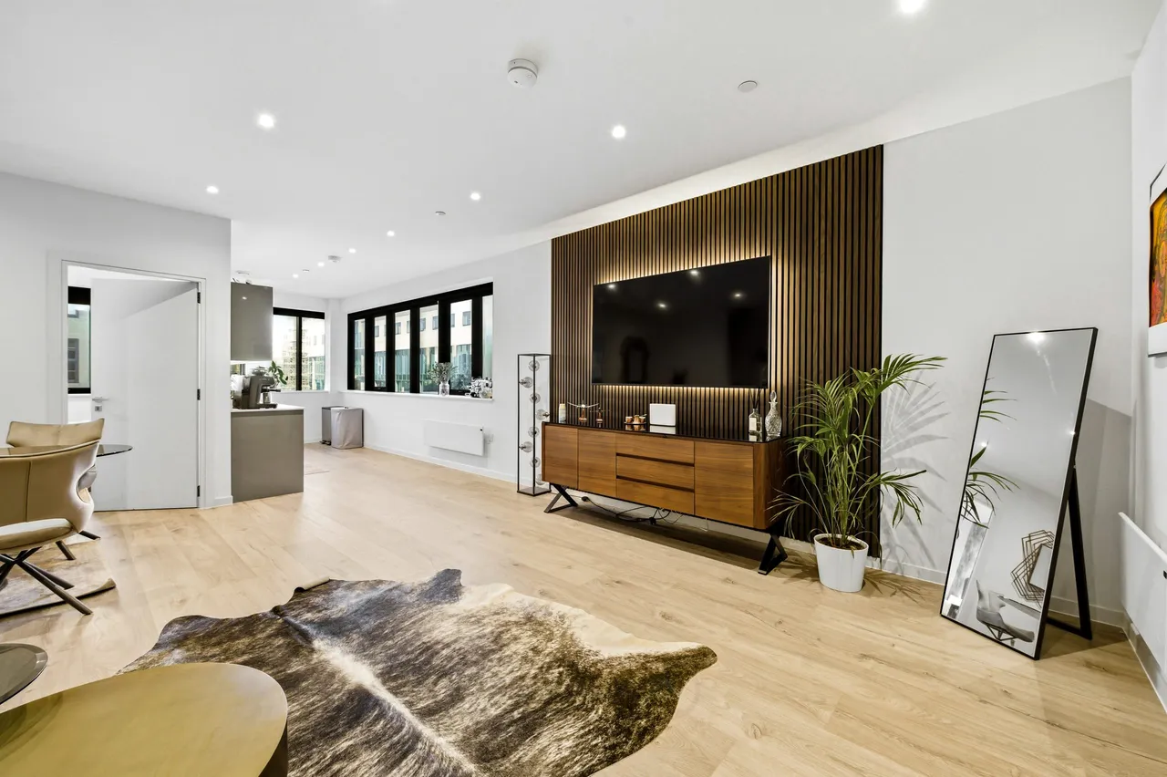 Flat 33, Tempus House, Milton Keynes, 249 Midsummer Boulevard, MK9 1FP, photo 2