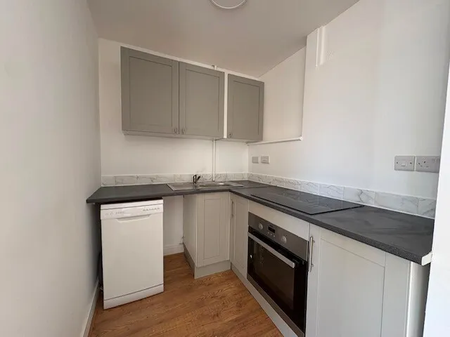 Terminus Road, Eastbourne, BN21, photo 3