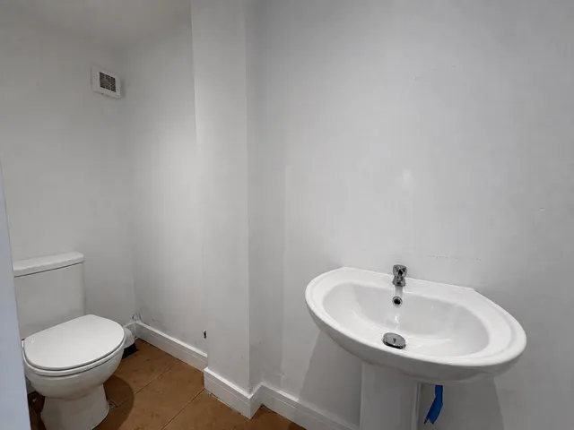 Terminus Road, Eastbourne, BN21, photo 4