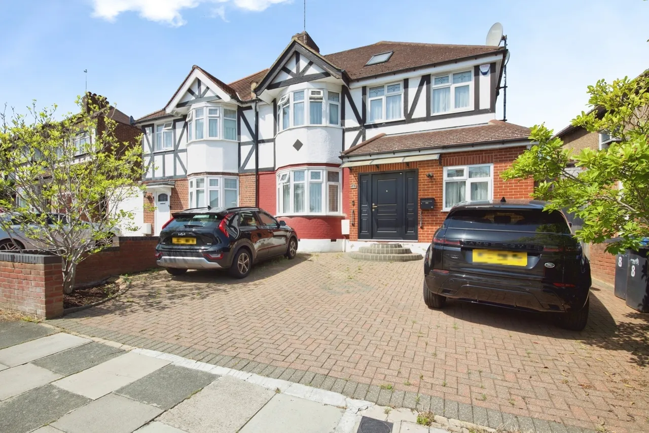 Ravenscraig Road, London, N11, photo 20