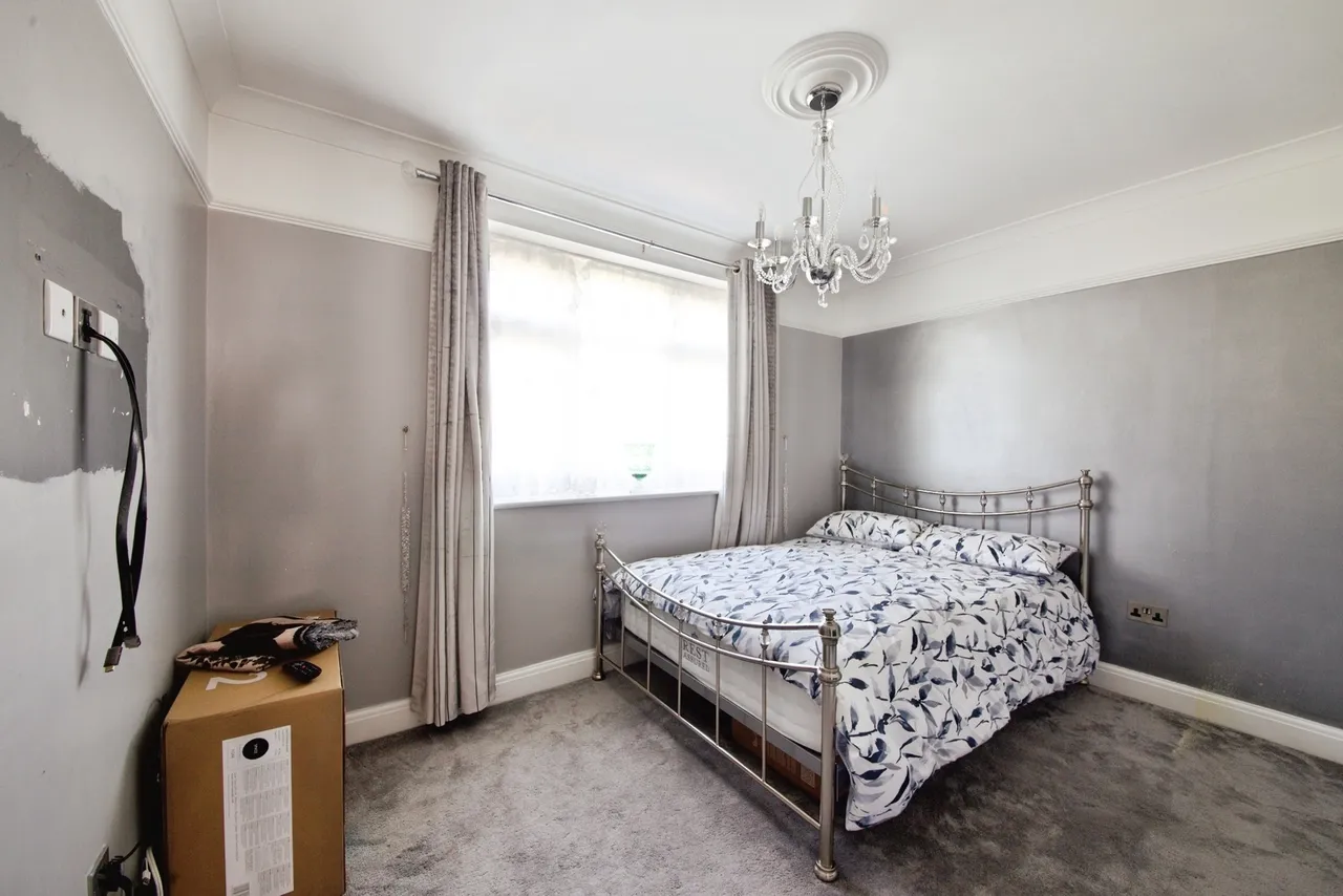 Ravenscraig Road, London, N11, photo 9