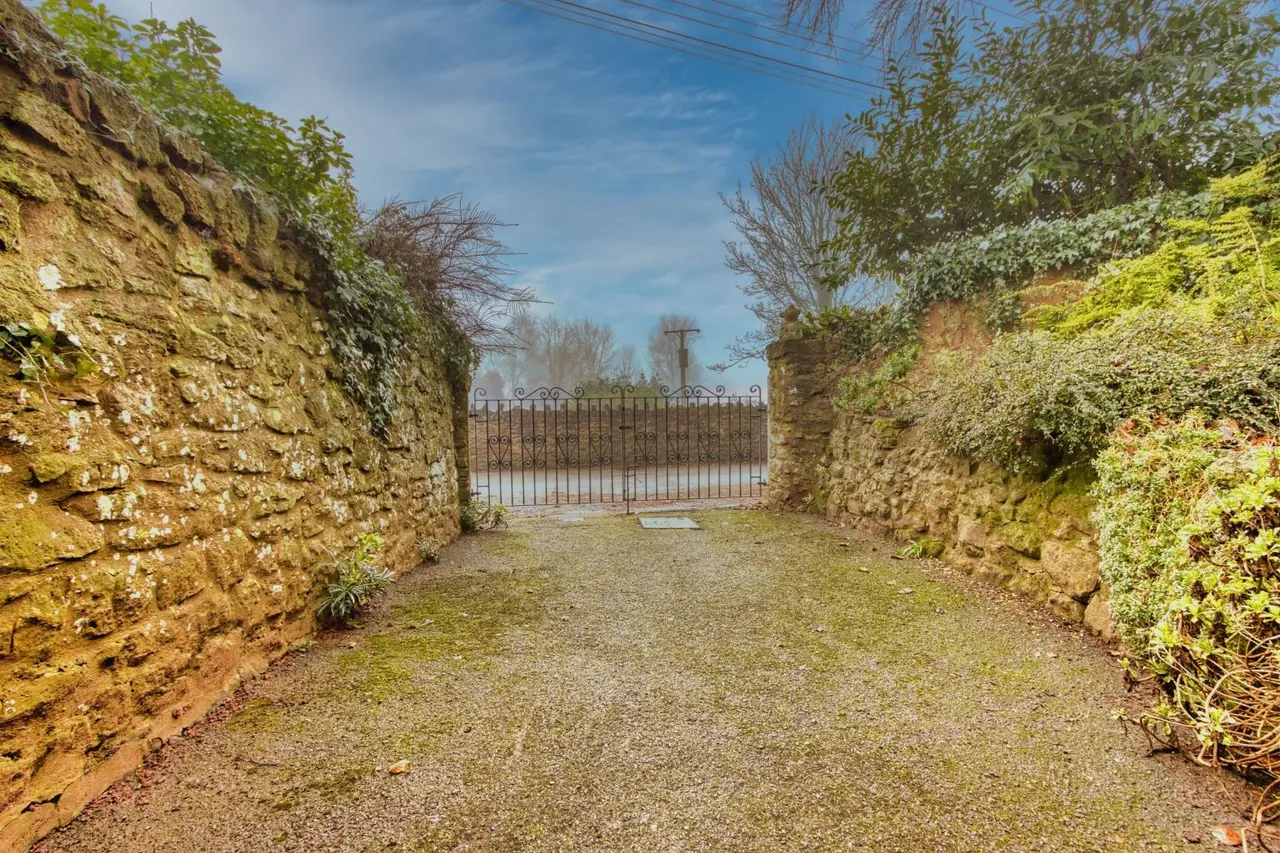 Hallgate Cottage, Ash Priors, TA4, photo 25