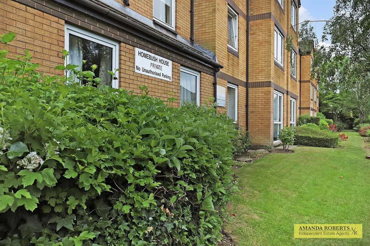 Homebush House, 142 Kings Head Hill, Chingford, photo 13