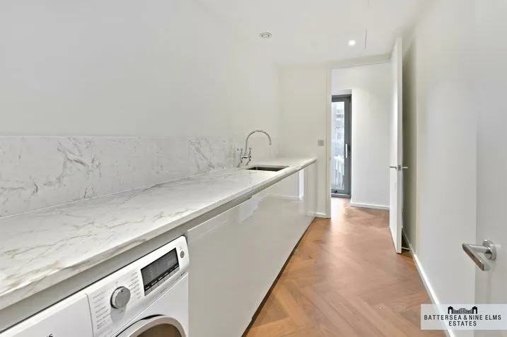 Embassy Gardens, SW11, photo 7
