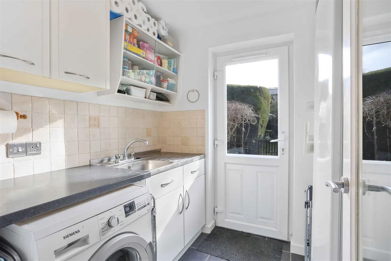 Walnut Mews, Sutton, SM2 5TL, photo 6