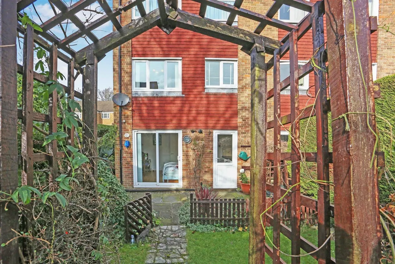 Walnut Mews, Sutton, SM2 5TL, photo 9
