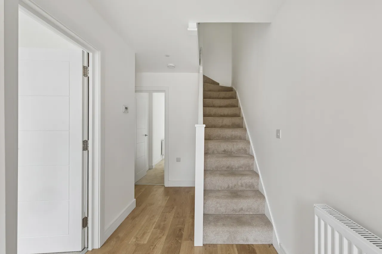 Plot 1 Maxwelton Close, London, NW7, photo 8