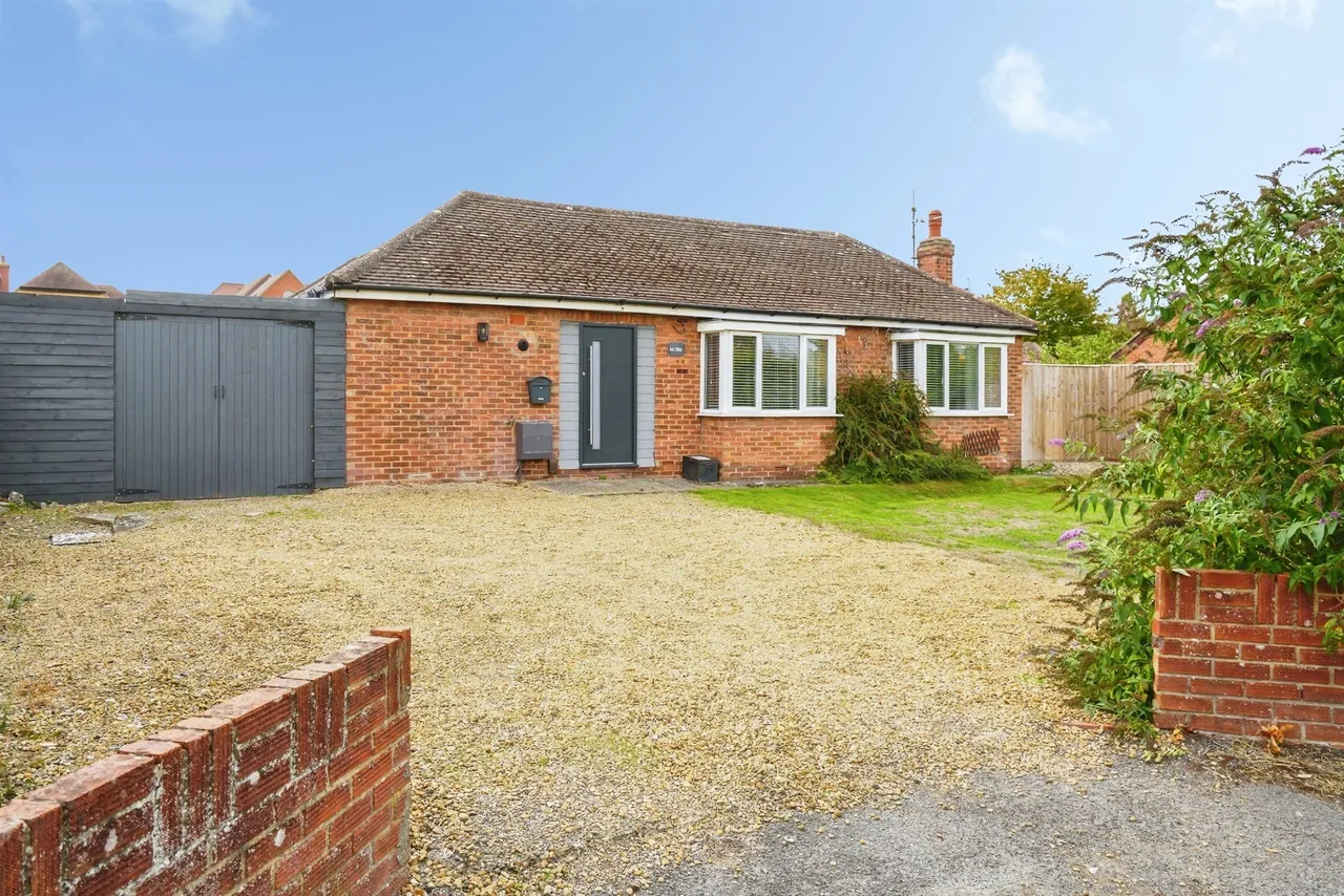 4 bed house for sale, Reading Road, Harwell, OX11