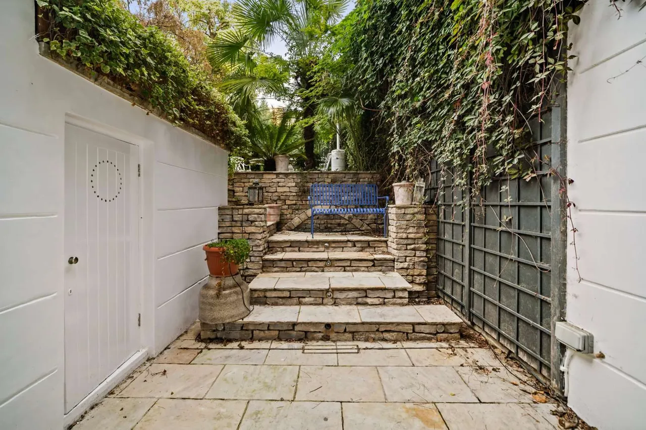 Norland Square, Holland Park, London, W11 4PX, photo 12