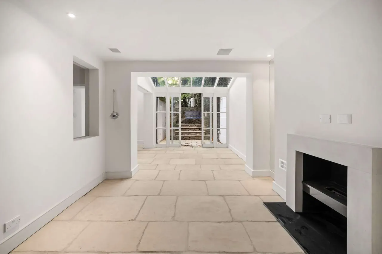 Norland Square, Holland Park, London, W11 4PX, photo 9