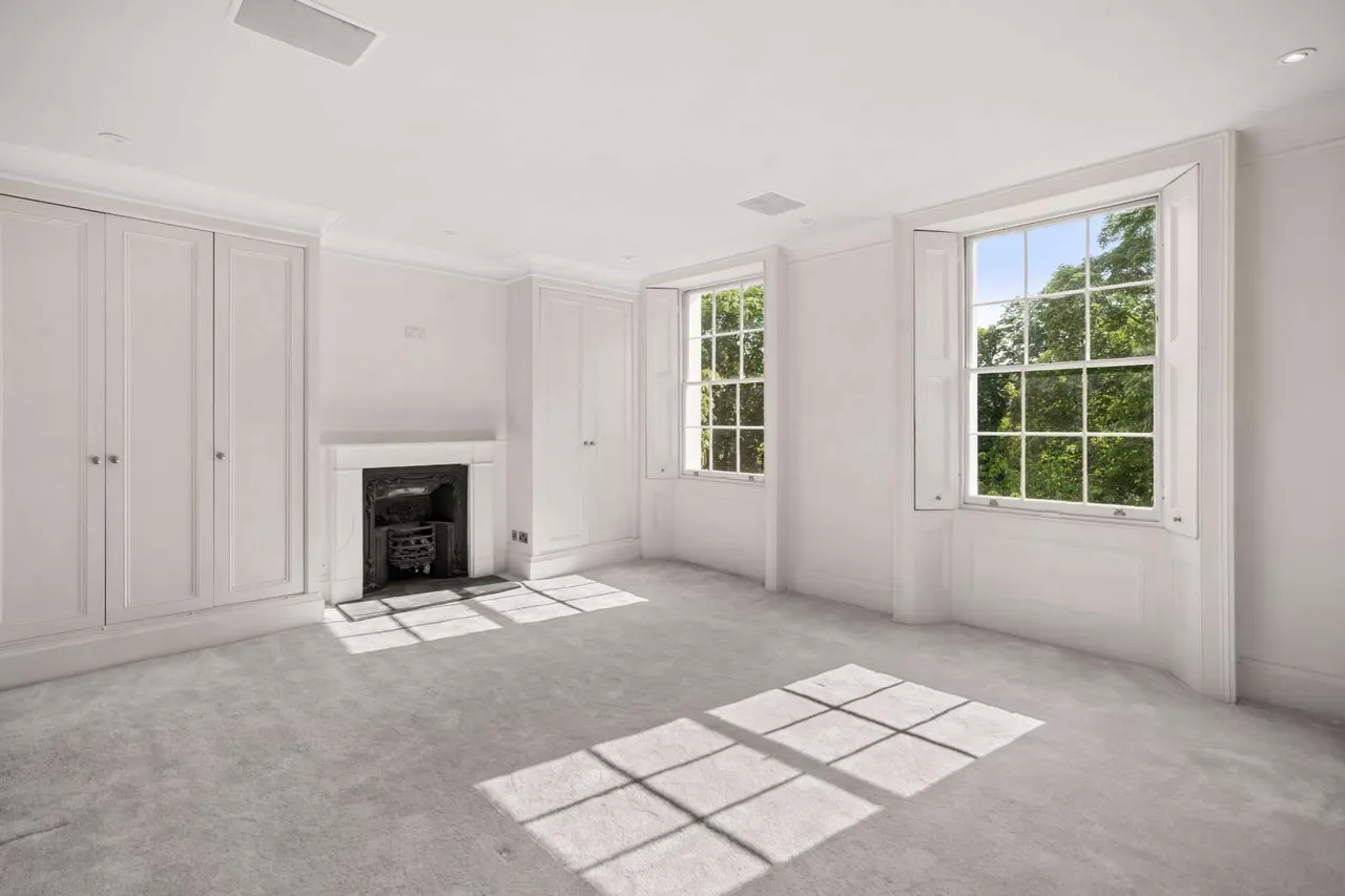 Norland Square, Holland Park, London, W11 4PX, photo 4