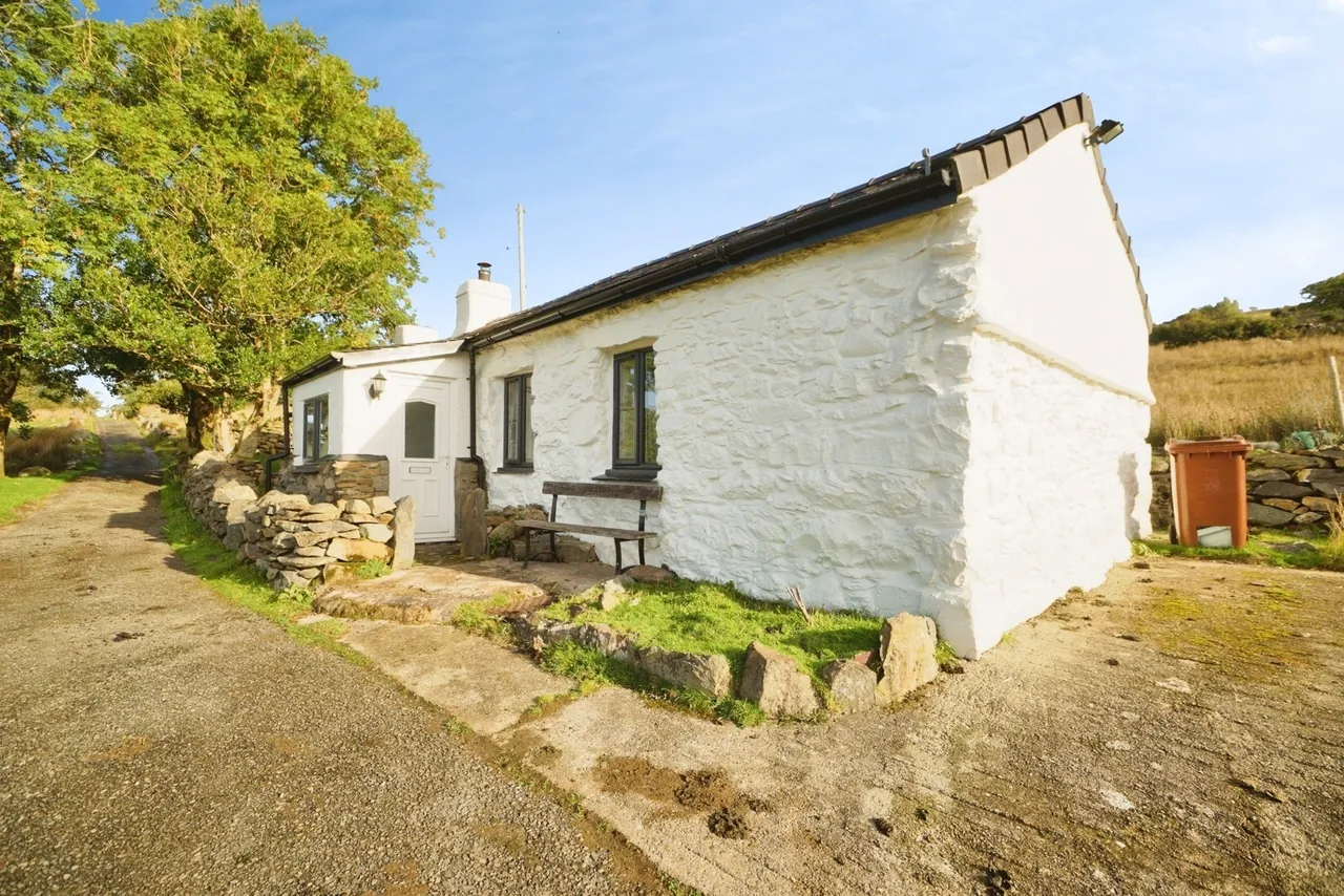 Waunfawr, Caernarfon, LL55, photo 18