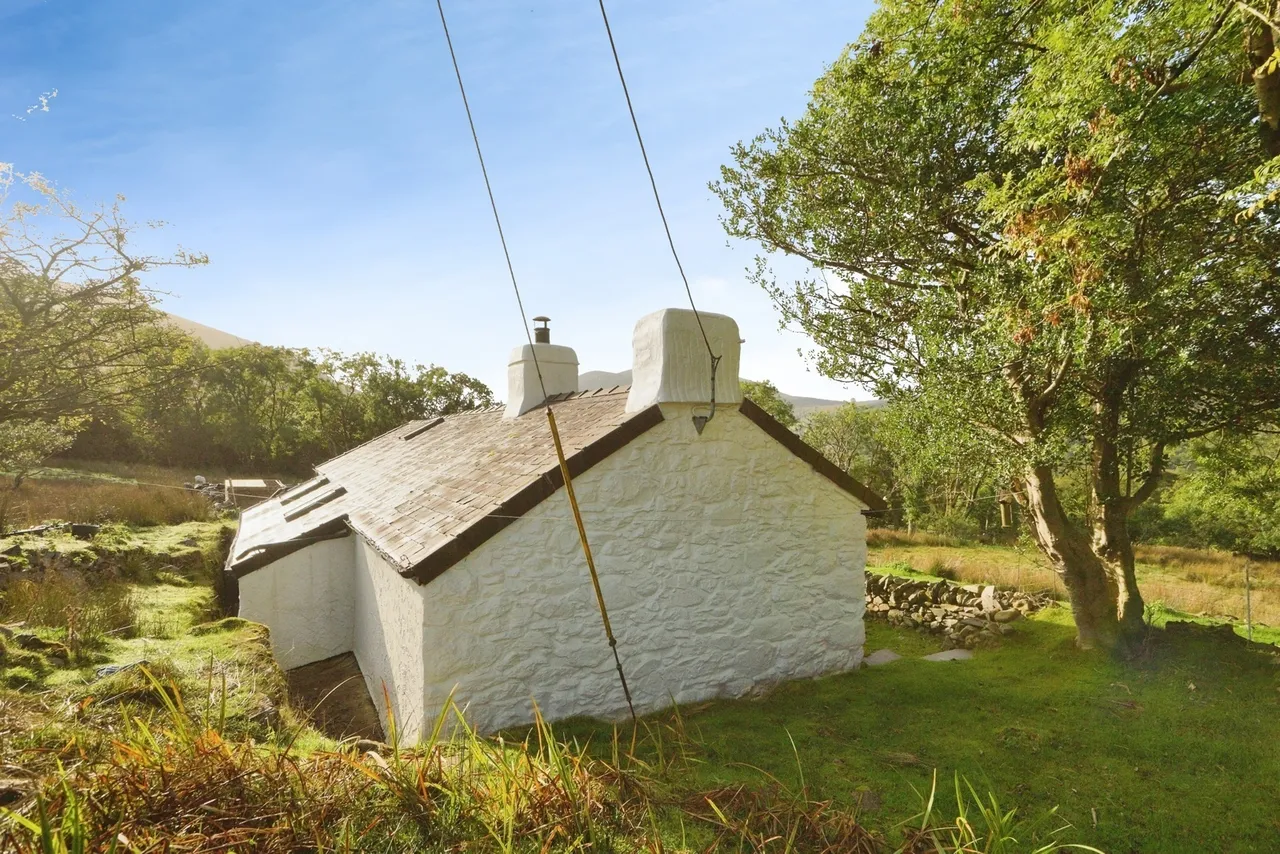 Waunfawr, Caernarfon, LL55, photo 19