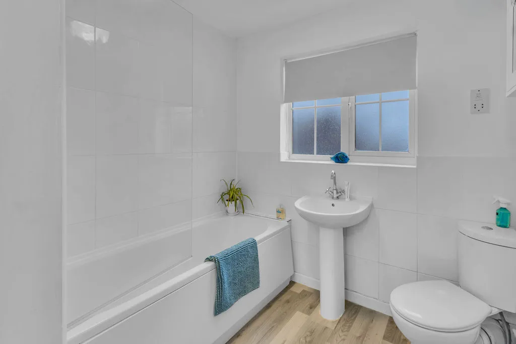Birch View Birch Road, Rochdale OL12 9PZ, photo 9