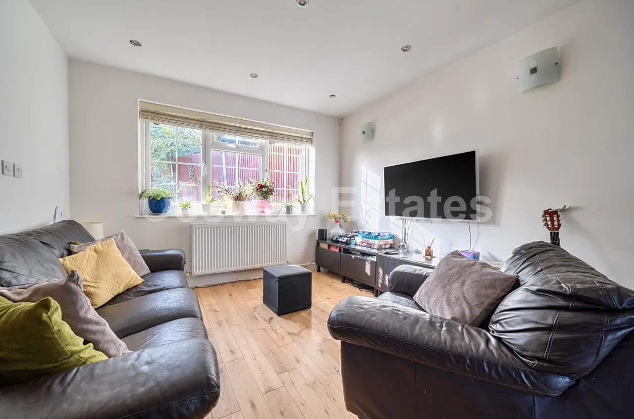 Moorlands Avenue, Mill Hill, NW7, Mill Hill, photo 2