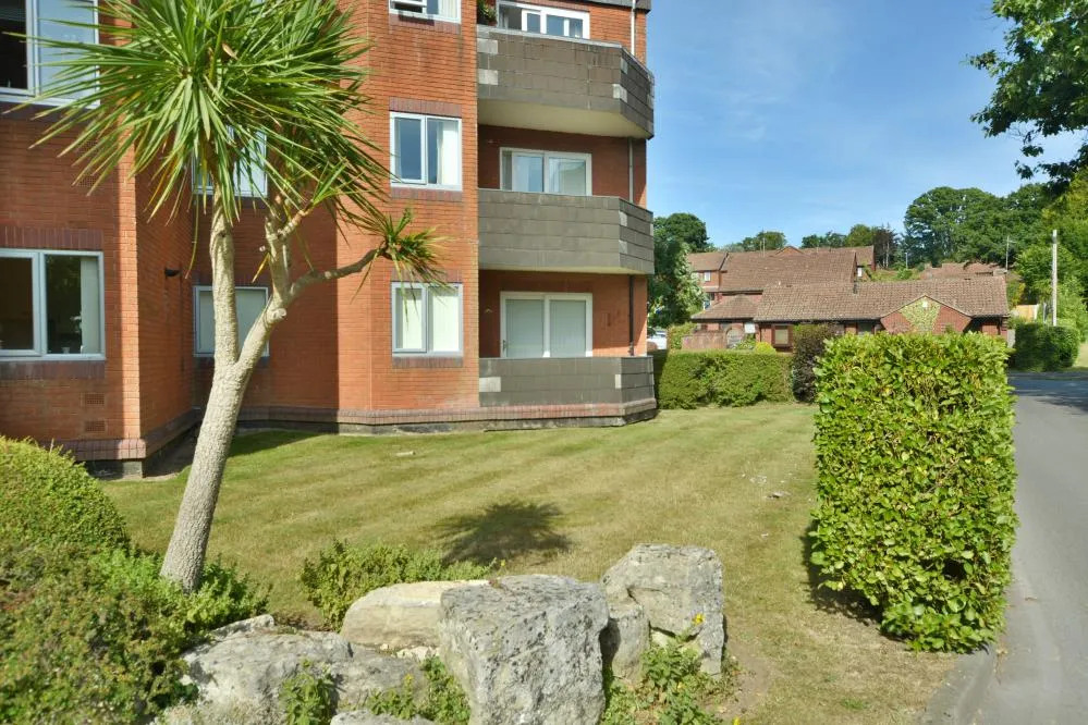 Allenview Road, Wimborne, BH21, photo 12