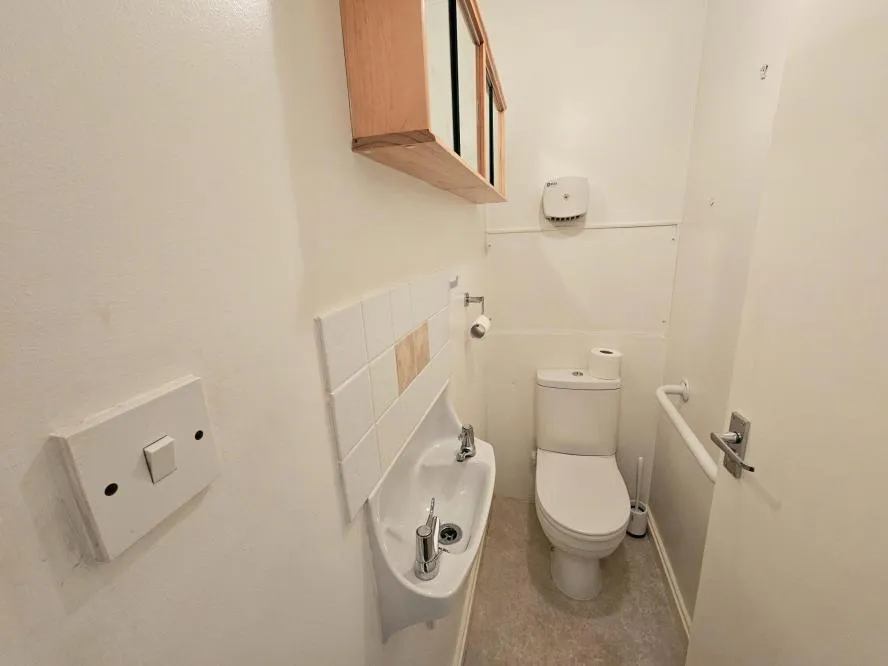 Allenview Road, Wimborne, BH21, photo 11