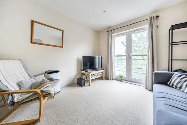 Pasteur Drive, Swindon, SN1, photo 4