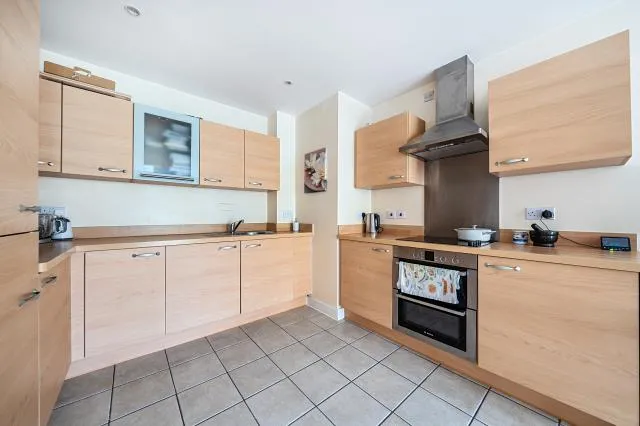 Pasteur Drive, Swindon, SN1, photo 7