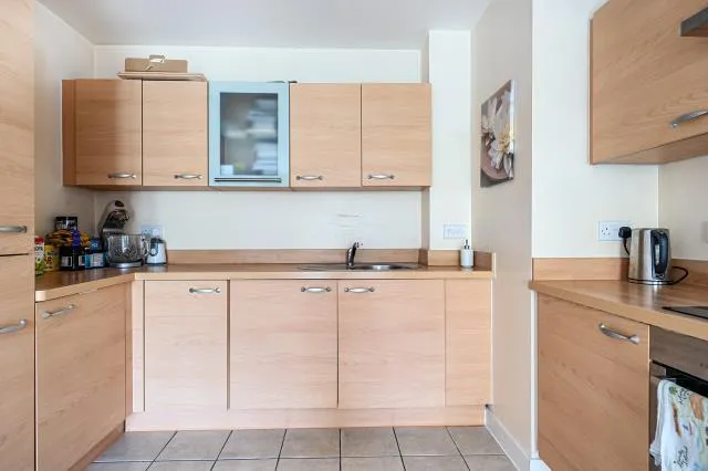 Pasteur Drive, Swindon, SN1, photo 8