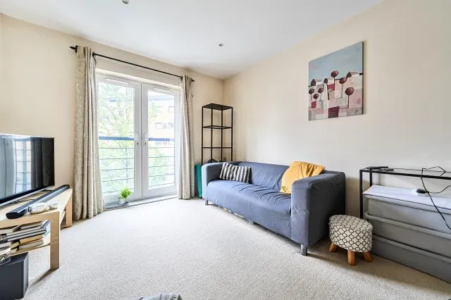 Pasteur Drive, Swindon, SN1, photo 3