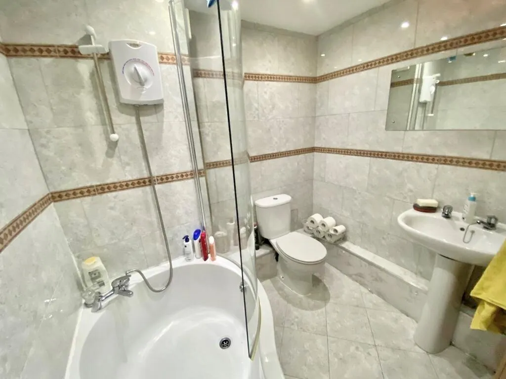 Ashfell Court, Chorlton, photo 6