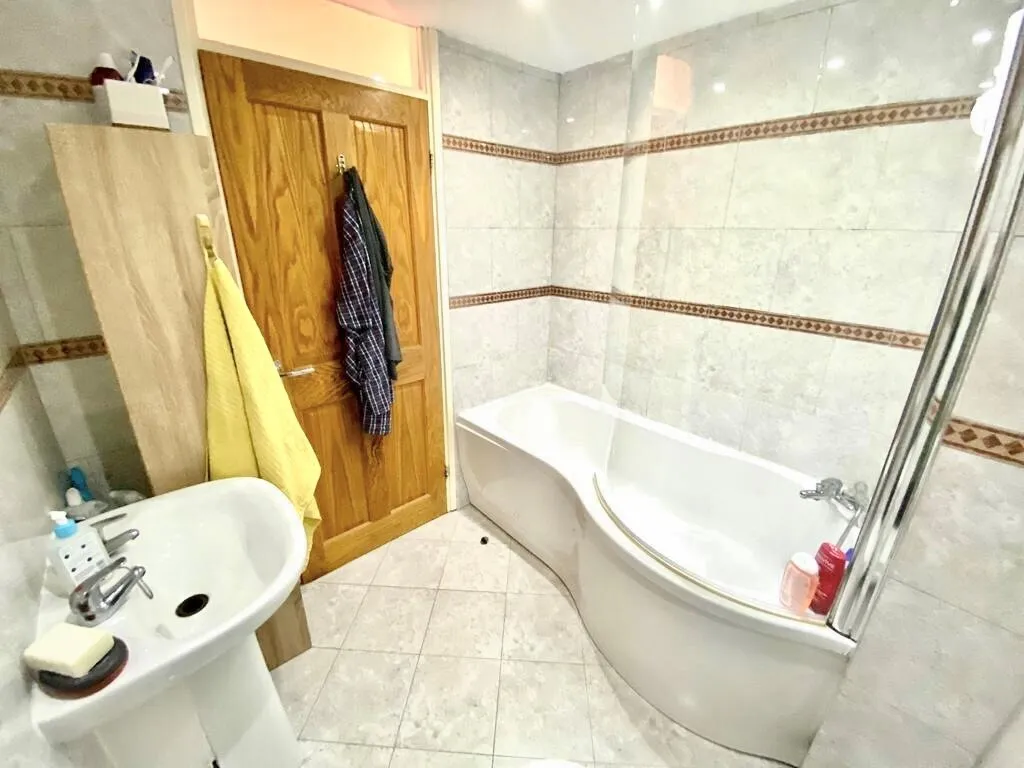 Ashfell Court, Chorlton, photo 7