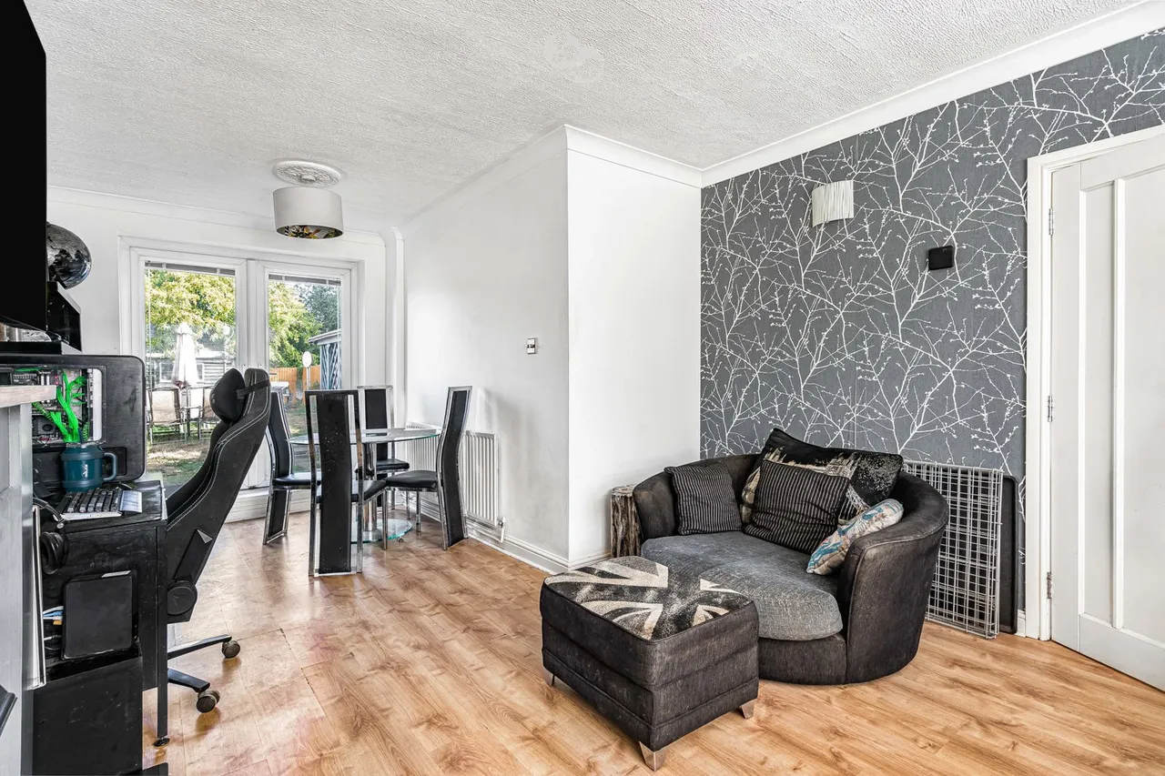 Kenyngton Drive, Sunbury-on-thames, TW16, photo 4