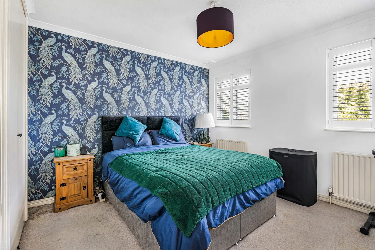 Kenyngton Drive, Sunbury-on-thames, TW16, photo 7
