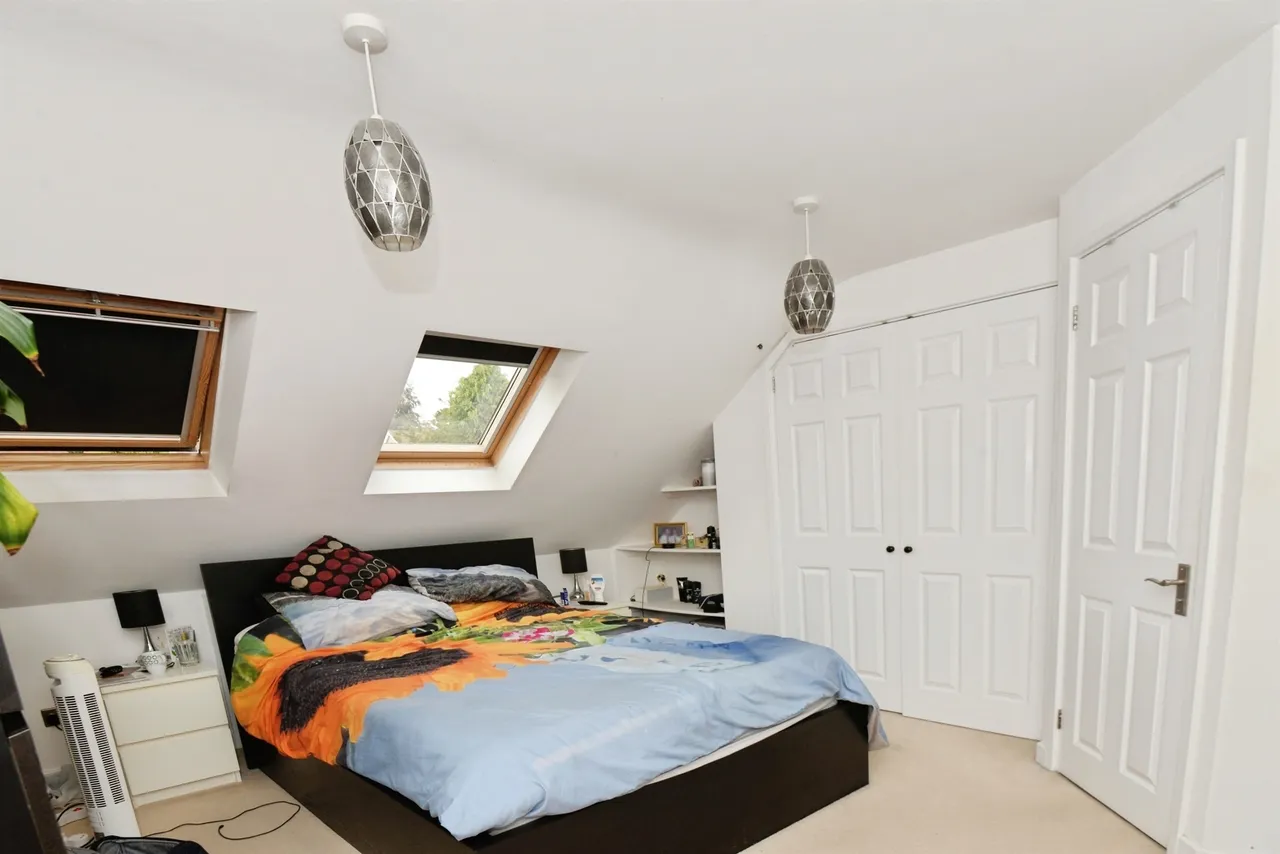 Uplands Close, High Wycombe, photo 5