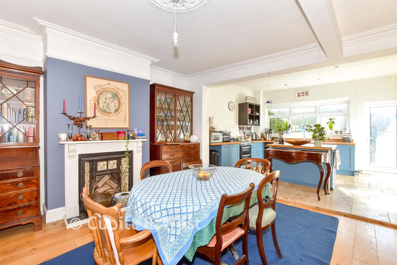 Devonshire Avenue, Southsea, PO4, photo 4