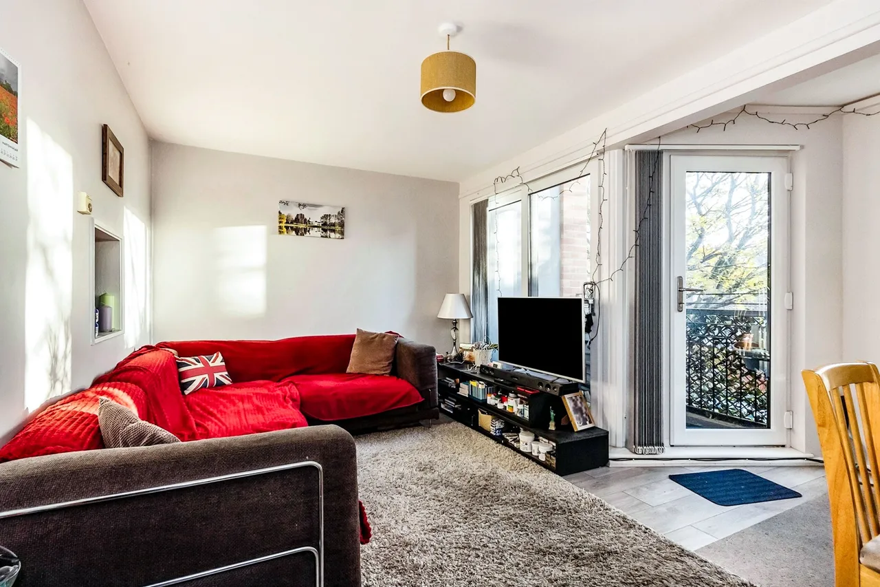 2 bed flat for sale — Keswick Court, Nottingham