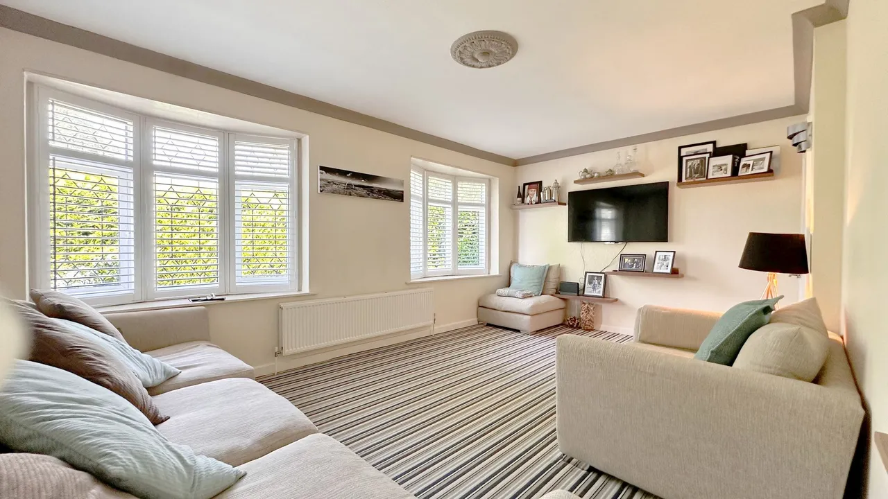 Hazel Drive, Stockport, photo 7
