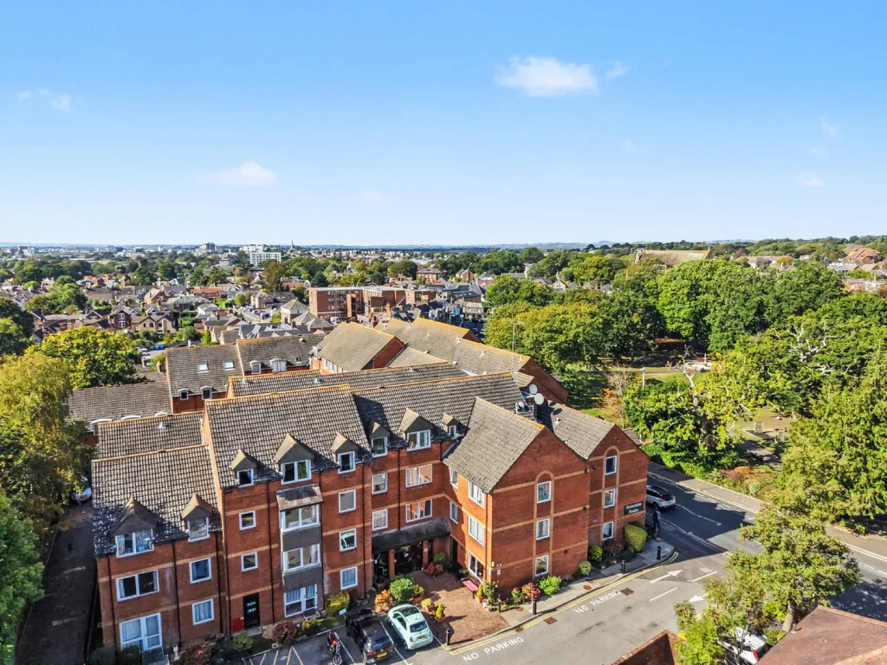 Station Road, BH14, photo 16