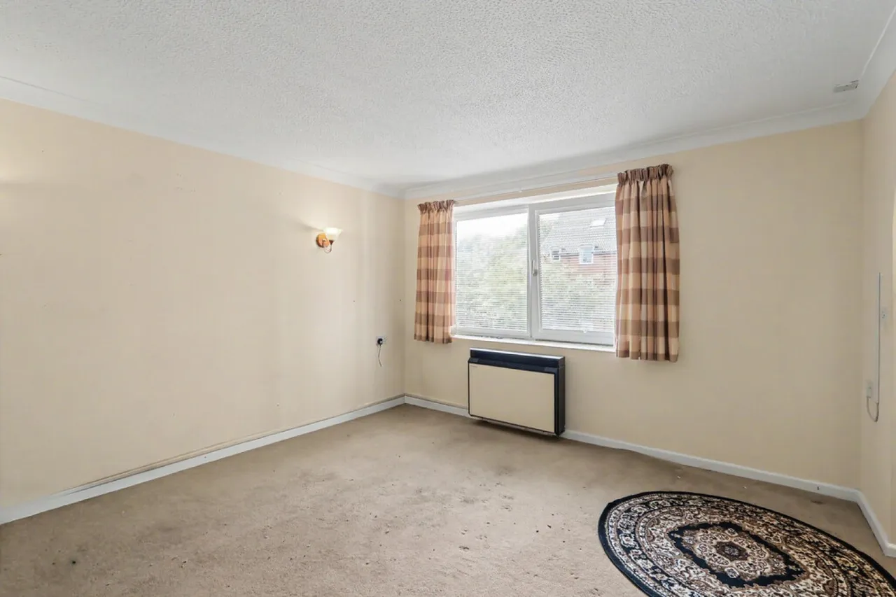 Station Road, BH14, photo 4