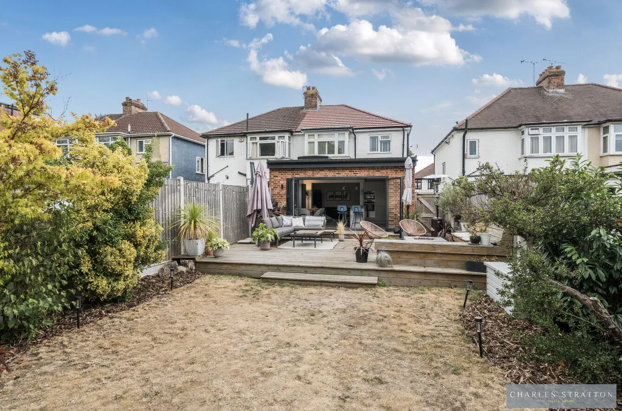 Carlton Road, Romford, Essex, RM2 5AU, photo 4