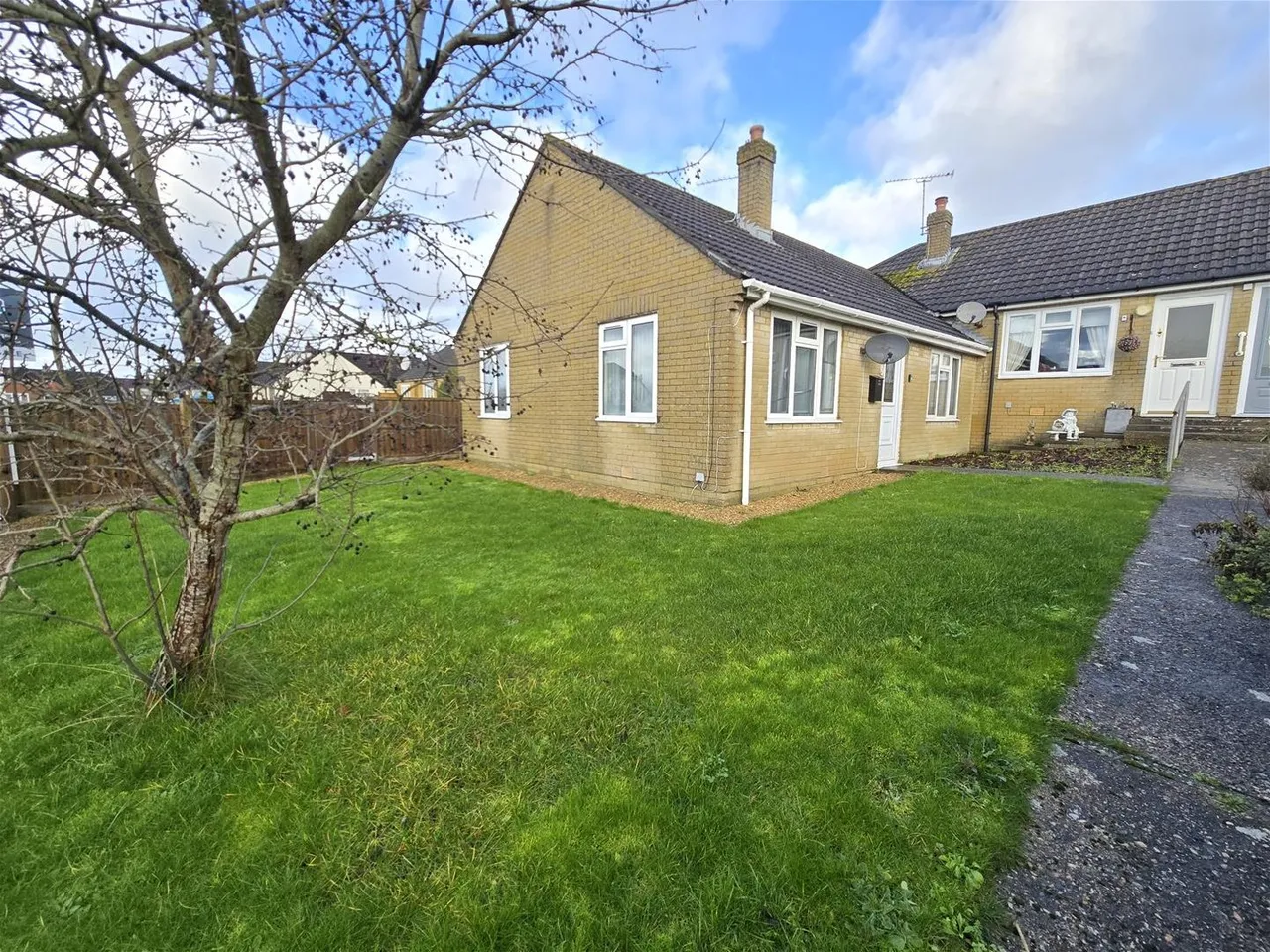 Ambrose Close Bradford Abbas, Sherborne DT9 6RL, photo 2