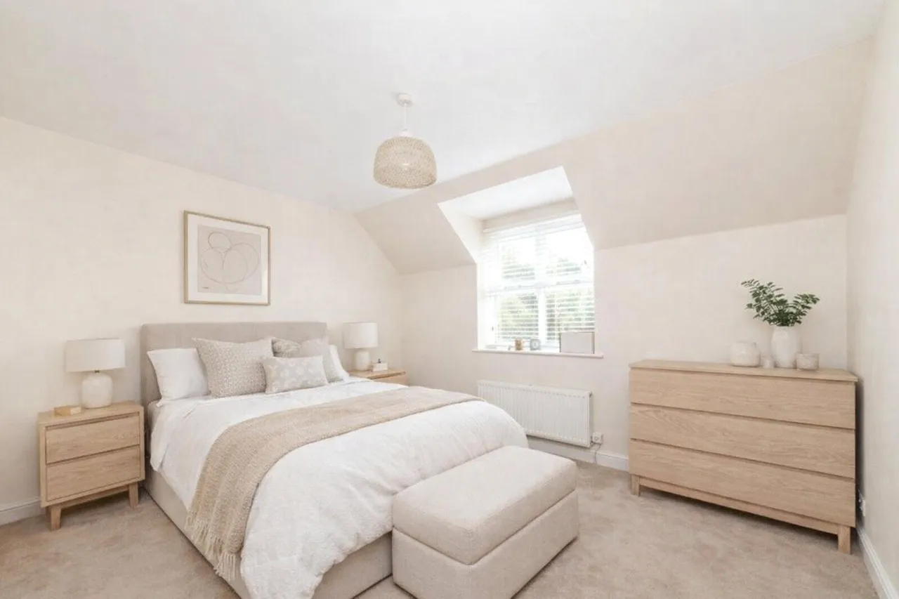 Lyster Mews, Cobham, KT11, photo 4