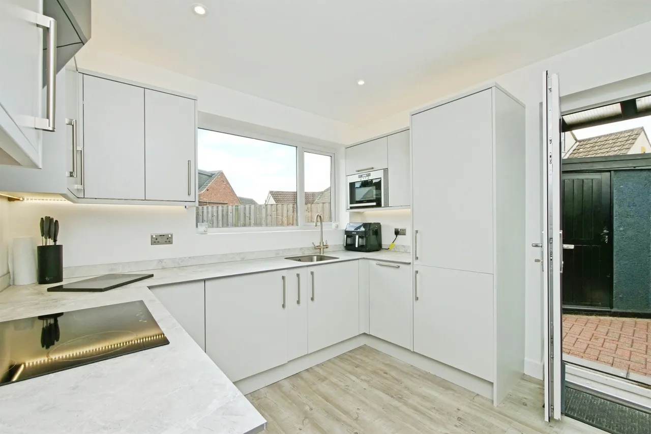Elmpark Vale, YORK, photo 4