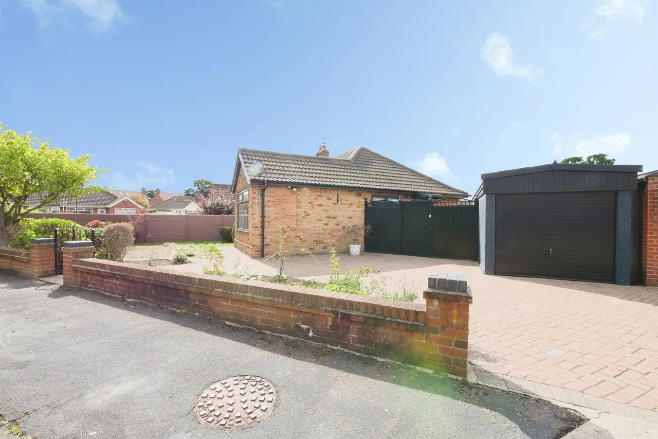 Elmpark Vale, YORK, photo 10
