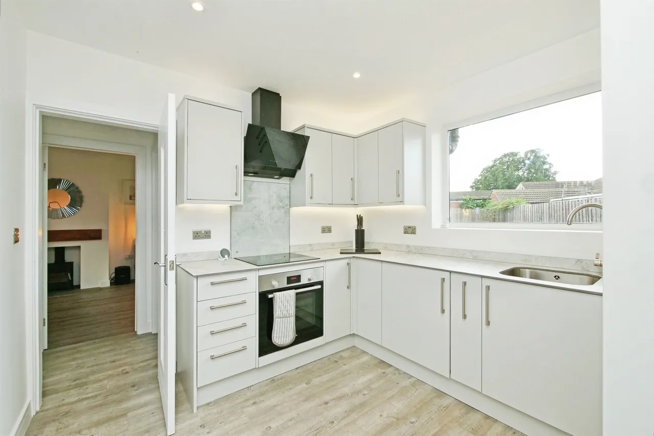 Elmpark Vale, YORK, photo 3