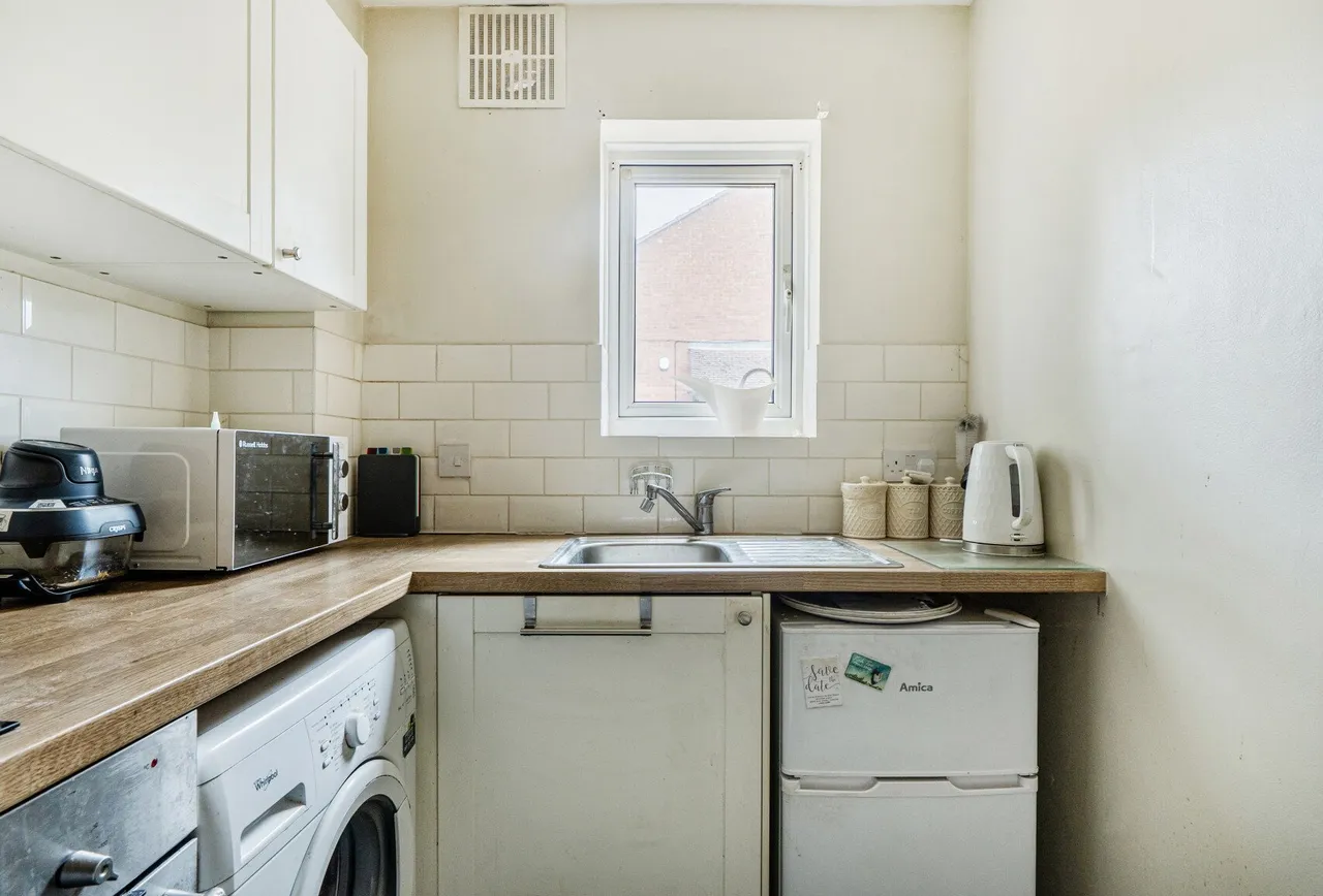 Firs Close, Mitcham, CR4 1AX, photo 7