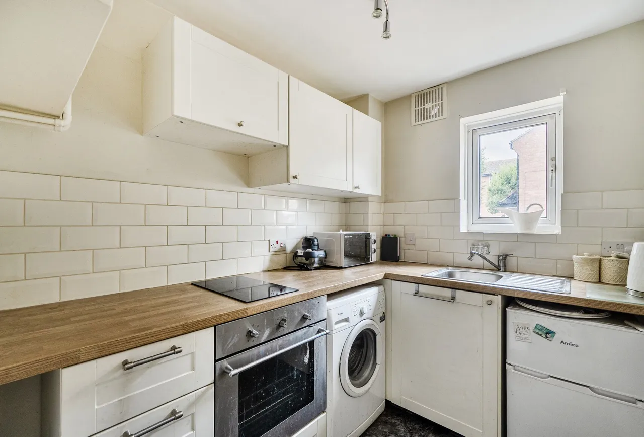 Firs Close, Mitcham, CR4 1AX, photo 9