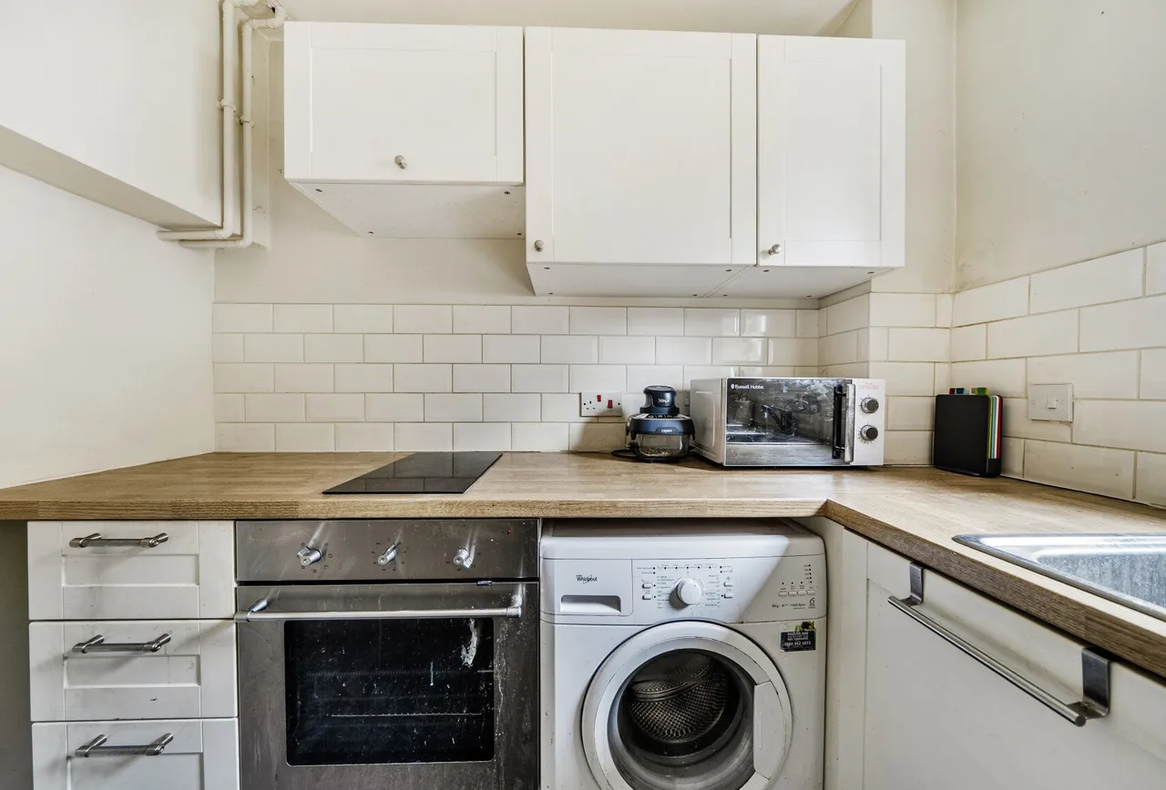 Firs Close, Mitcham, CR4 1AX, photo 8