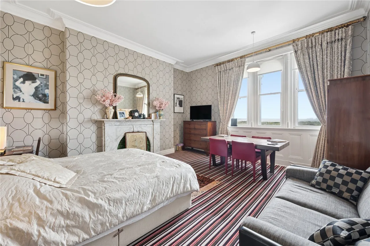 Beach Lawn, Liverpool, L22, photo 21