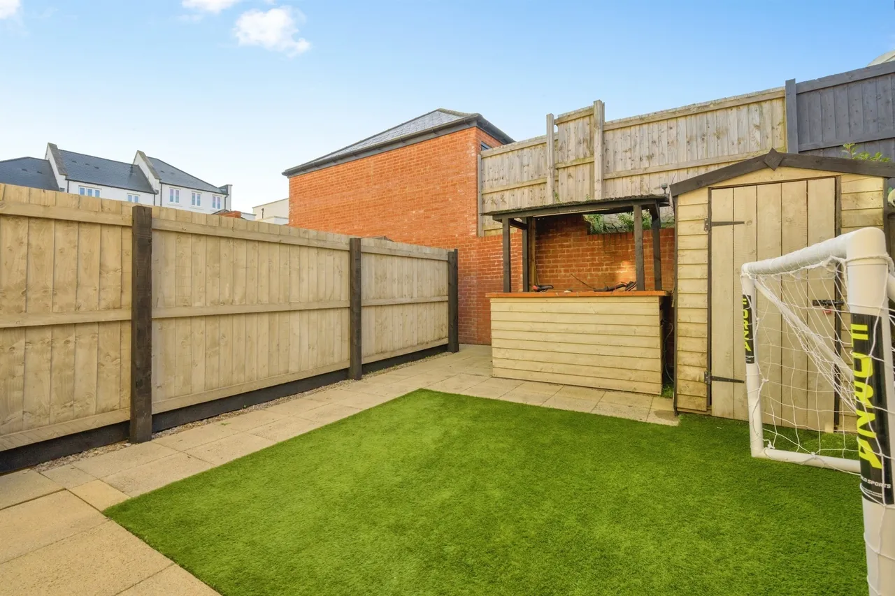 Andromeda Grove, Sherford, PL9, photo 3