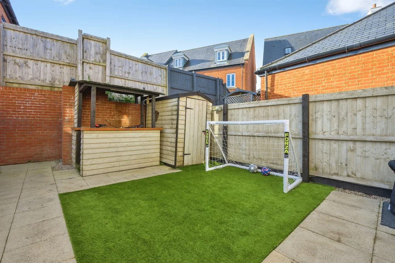 Andromeda Grove, Sherford, PL9, photo 17
