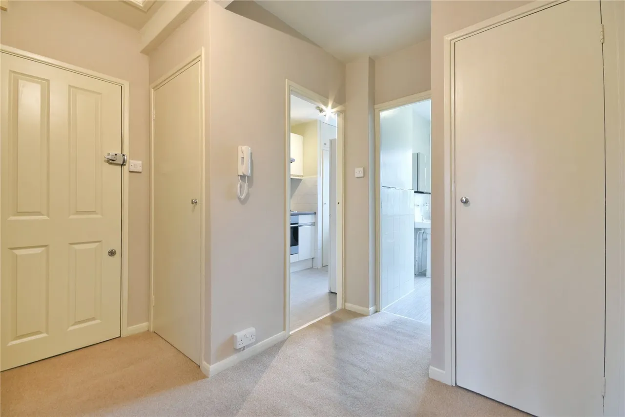 Vines Avenue, Finchley Central, N3, photo 12